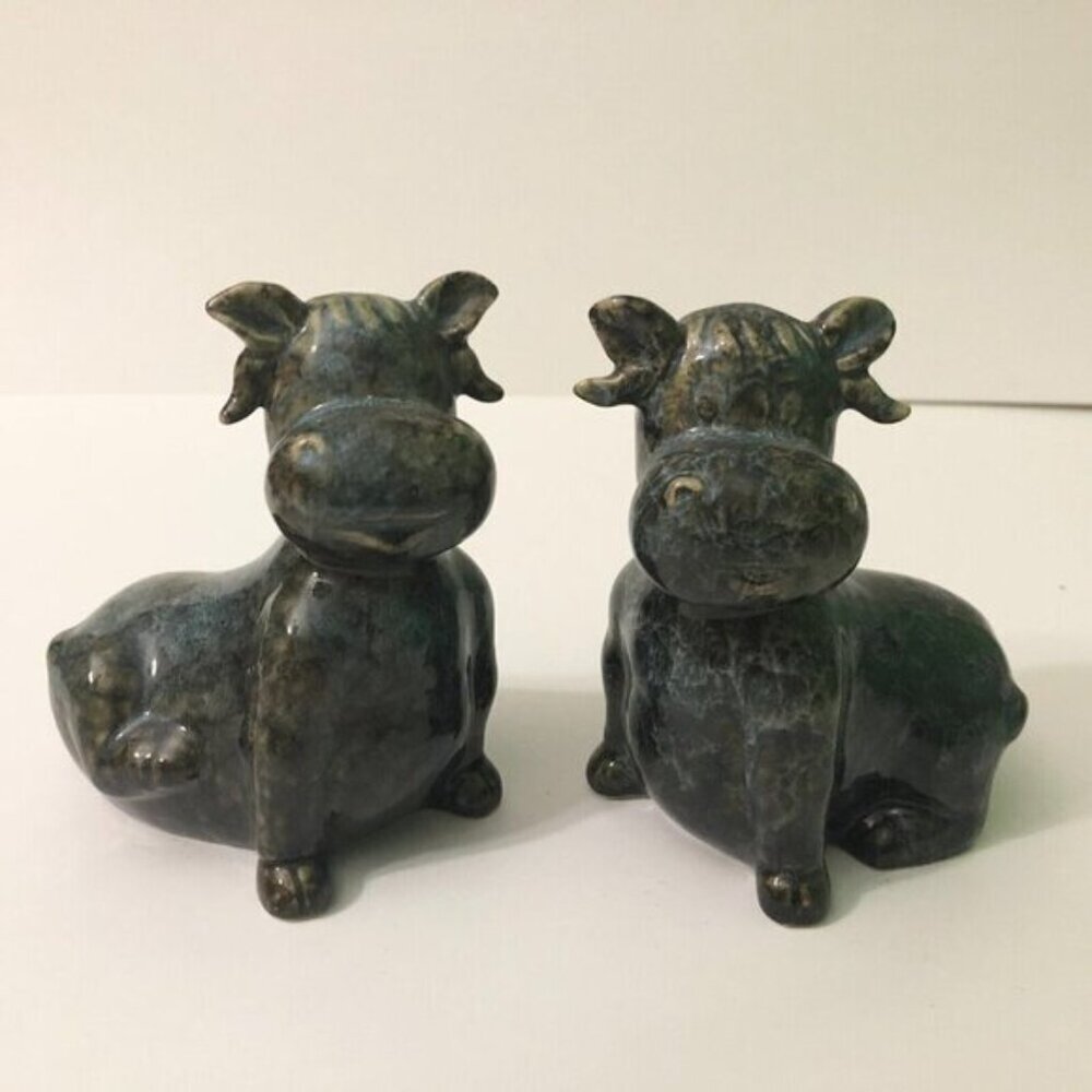 Vintage Lot of 2  Cow Figurine 5 Inch Tall Ceramic Figures - Picture 15 of 15